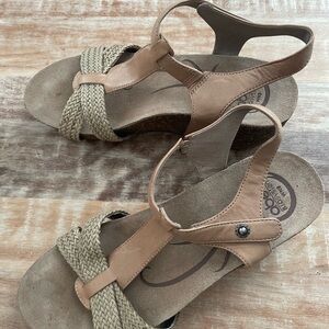 Abeo Leather Sandals